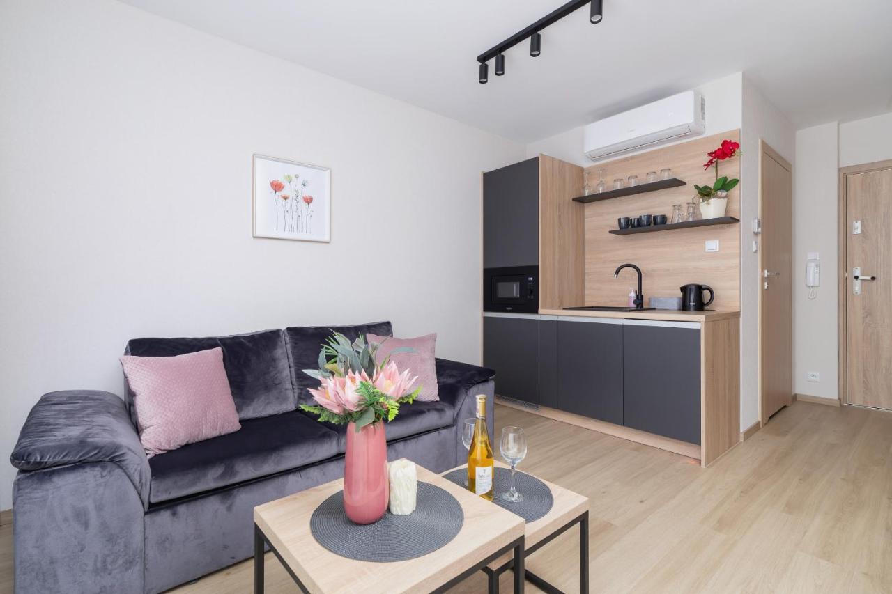 Modern Apartment Srodmiescie Krakow By Noclegi Renters Luaran gambar