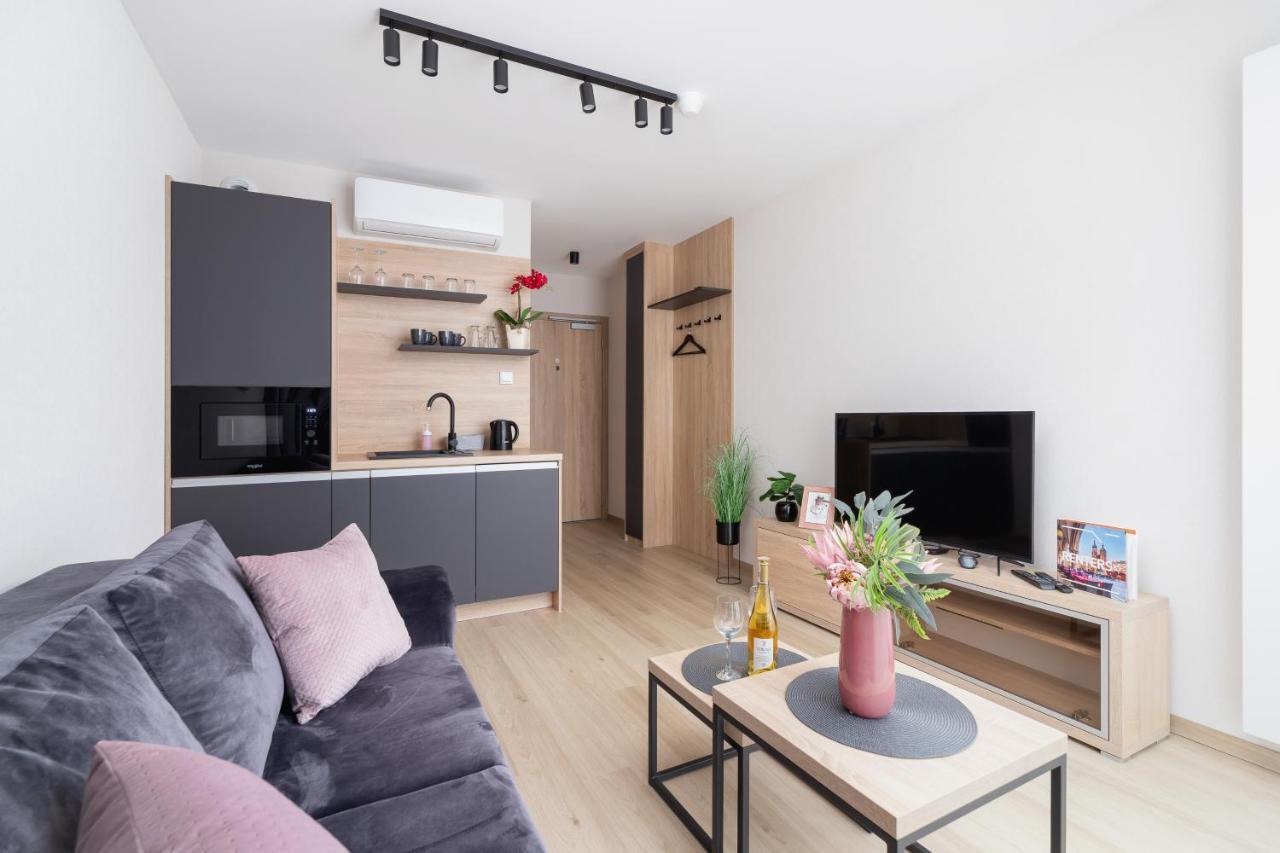 Modern Apartment Srodmiescie Krakow By Noclegi Renters Luaran gambar